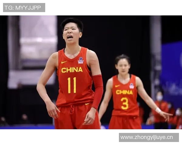 中国篮球世界杯预选赛全面开战 赛场精彩瞬间与球员表现分析 中国篮球世界杯预选赛全面开战 赛场精彩瞬间与球员表现分析